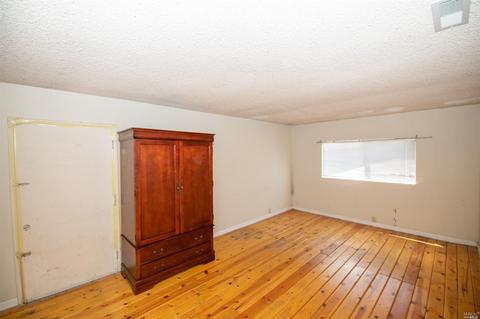 150 Elena Ct, Vallejo, CA 94589 photo 3