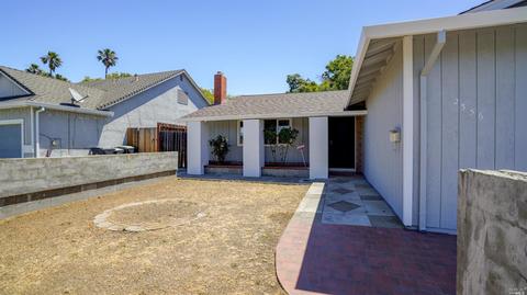2356 Twain Ct, Fairfield, CA 94533 photo 4