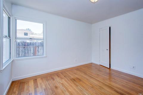 2039 Illinois St, Vallejo, CA 94590 photo 12