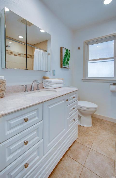 2039 Illinois St, Vallejo, CA 94590 photo 10