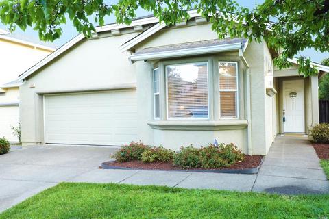 1061 Cabernet Ct, Vacaville, CA 95688 photo 2