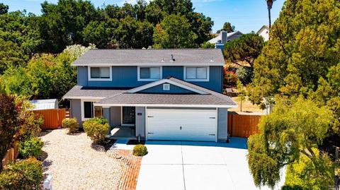 100 Begonia Ct, Vallejo, CA 94591 photo 2