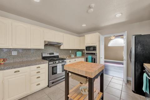 2811 Silver Fox Cir, Fairfield, CA 94534 photo 18