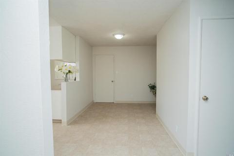 430 Mini Dr, Vallejo, CA 94589 photo 3