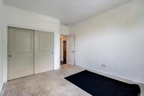 1636 Glenmore Dr, Fairfield, CA 94533 photo 24