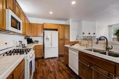 1636 Glenmore Dr, Fairfield, CA 94533 photo 14