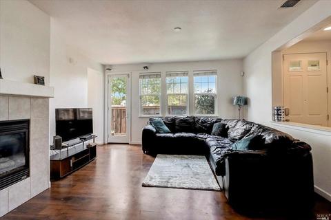 1636 Glenmore Dr, Fairfield, CA 94533 photo 7