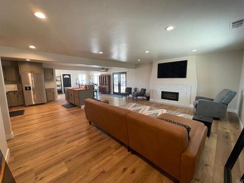444 Pacifica Ave, Bay Point, CA 94565 photo 5