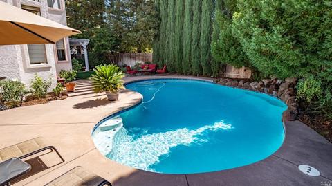 2209 Fieldcrest Ct, Fairfield, CA 94534 photo 2