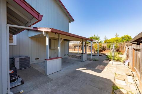 124 Los Robles Ave, Windsor, CA 95492 photo 61