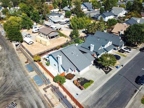 124 Los Robles Ave, Windsor, CA 95492 photo 63