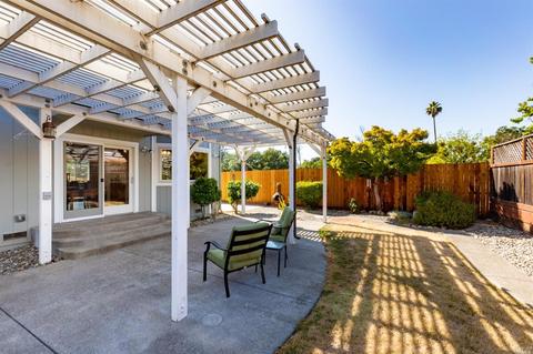 124 Los Robles Ave, Windsor, CA 95492 photo 45
