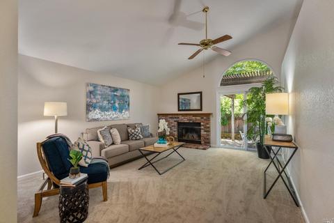 852 Bond Pl, Windsor, CA 95492 photo 5