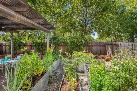852 Bond Pl, Windsor, CA 95492 photo 18