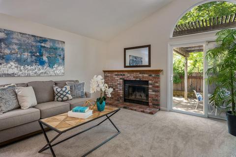 852 Bond Pl, Windsor, CA 95492 photo 4