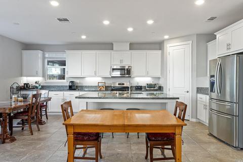 684 Jade Way, Fairfield, CA 94534 photo 9