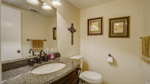 341 E T St, Benicia, CA 94510 photo 13