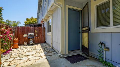 341 E T St, Benicia, CA 94510 photo 32