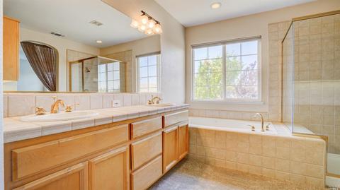 7804 Caracena Ct, Vallejo, CA 94591 photo 37