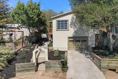 2121 Orange St, Martinez, CA 94553 photo 1