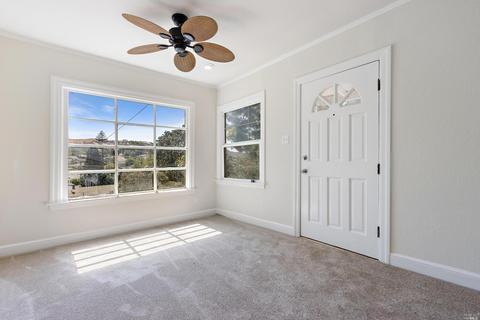 2121 Orange St, Martinez, CA 94553 photo 2