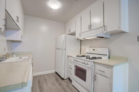 319 Eldridge Ave, Vacaville, CA 95688 photo 9