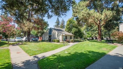 319 Eldridge Ave, Vacaville, CA 95688 photo 2