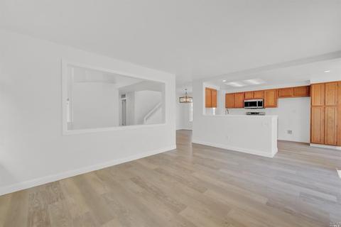 672 Catalina Cir, Vallejo, CA 94589 photo 36