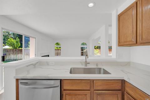 672 Catalina Cir, Vallejo, CA 94589 photo 44