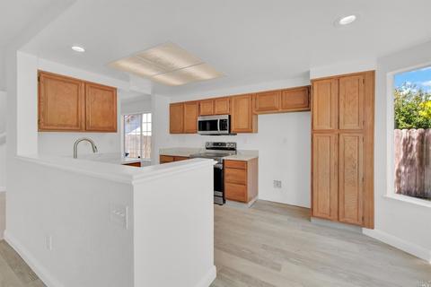 672 Catalina Cir, Vallejo, CA 94589 photo 39