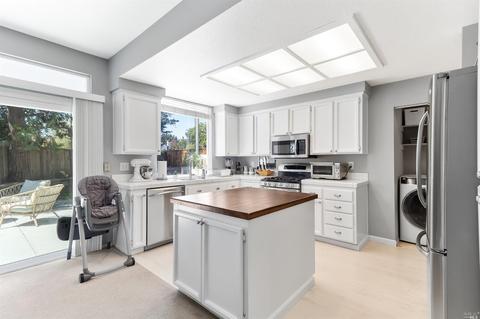 324 Waterview Ter, Vallejo, CA 94591 photo 10