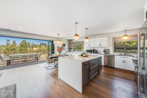 308 Burgundy Rd, Healdsburg, CA 95448 photo 12