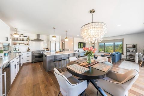 308 Burgundy Rd, Healdsburg, CA 95448 photo 1