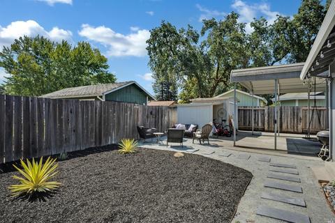 8592 Curry Ct, Windsor, CA 95492 photo 19