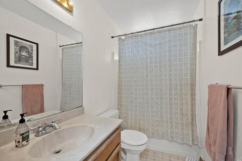 8592 Curry Ct, Windsor, CA 95492 photo 11
