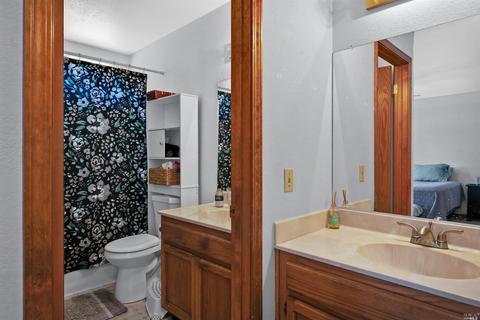 8592 Curry Ct, Windsor, CA 95492 photo 16
