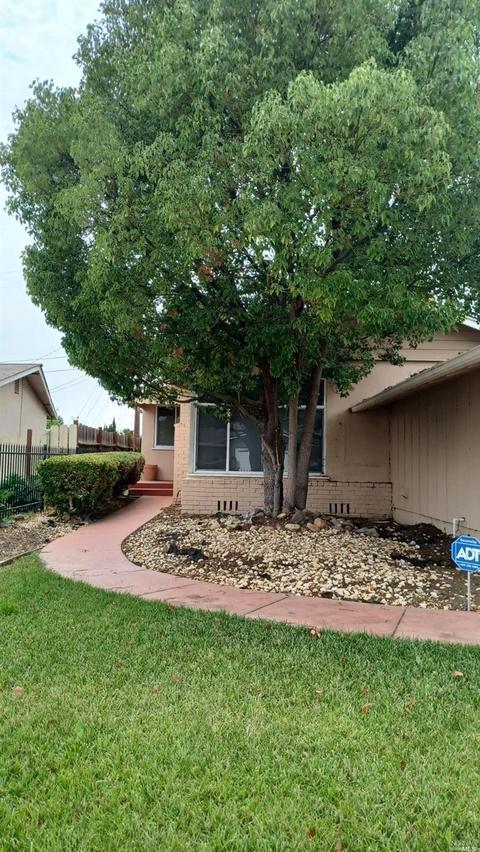 109 Anderson St, Vallejo, CA 94589 photo 2