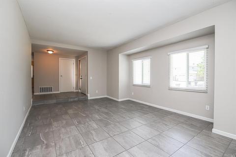 1778 Barton Dr, Fairfield, CA 94534 photo 4