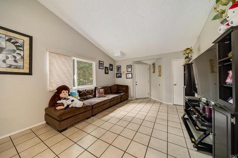 427 Freeway Dr, Napa, CA 94558 photo 3