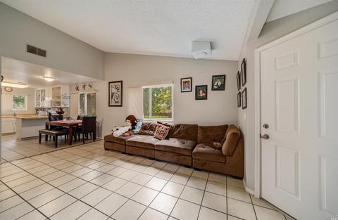 427 Freeway Dr, Napa, CA 94558 photo 5