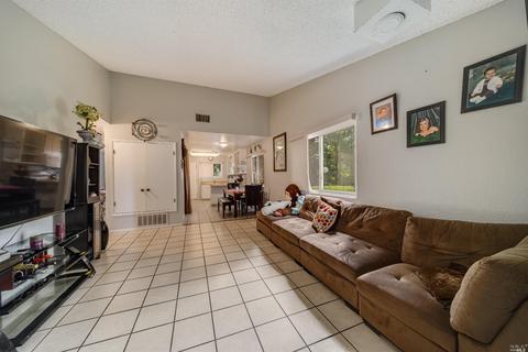427 Freeway Dr, Napa, CA 94558 photo 2