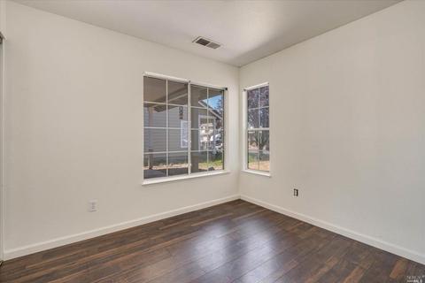 9420 Lazy Creek Dr, Windsor, CA 95492 photo 16