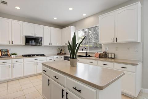 2307 Bennington Dr, Vallejo, CA 94591 photo 17