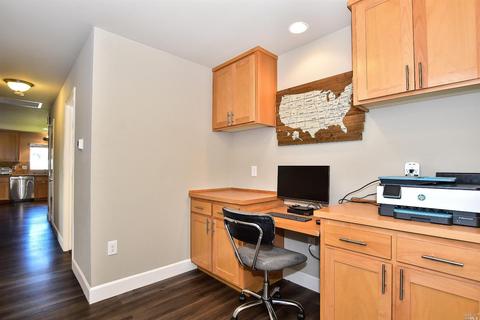 9810 Berry Ln, Windsor, CA 95492 photo 11