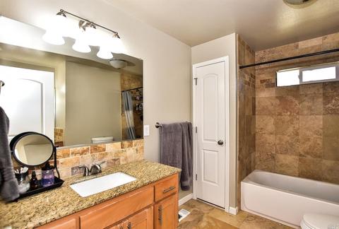 9810 Berry Ln, Windsor, CA 95492 photo 23