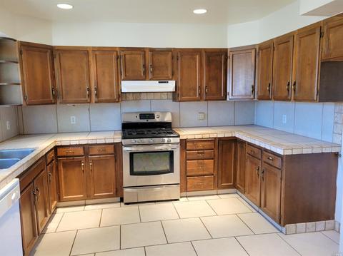 511 Riverside Dr, Ukiah, CA 95482 photo 6