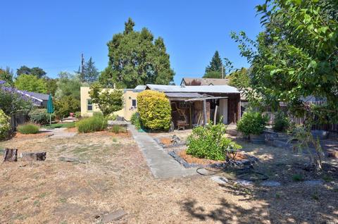916 Wright St, Santa Rosa, CA 95404 photo 8