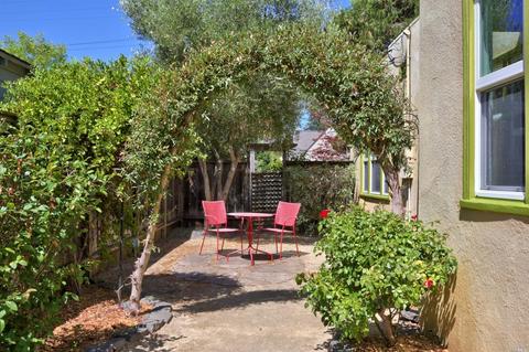 916 Wright St, Santa Rosa, CA 95404 photo 17