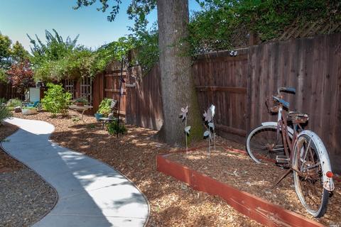 2139 Alejandro Dr, Santa Rosa, CA 95405 photo 29