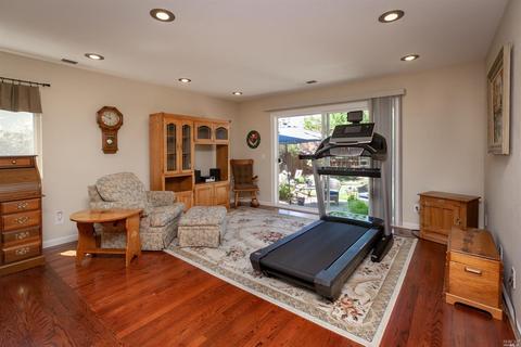 2139 Alejandro Dr, Santa Rosa, CA 95405 photo 14